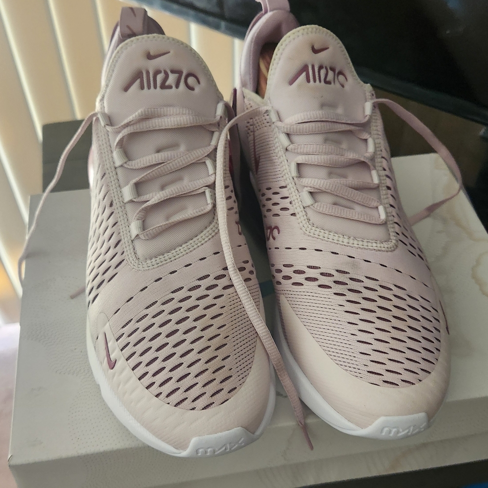 Nike Women's Air Max 270 Light Pink Sneakers